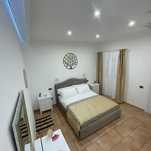 La Maison Del Mas Gold Bed & Breakfast