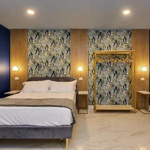 naif-suites.it-romehotels.com/