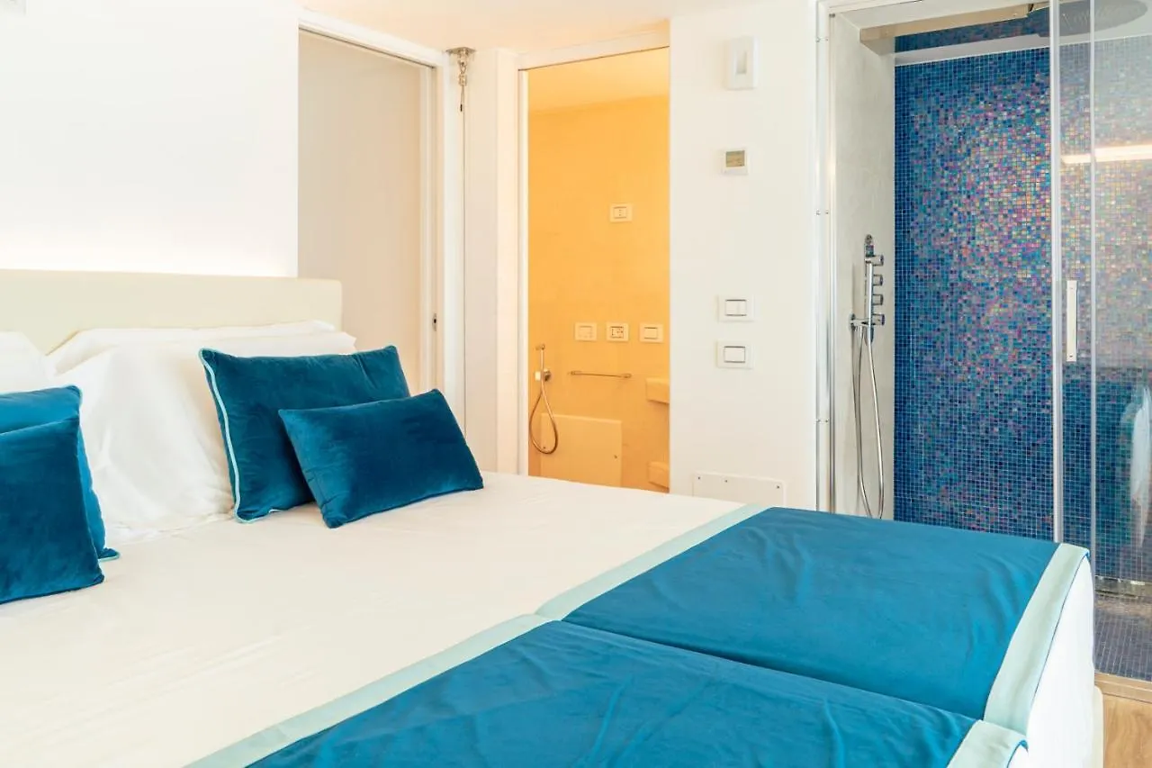 New Bussola Hotel Quartu Sant'Elena 0*,  Italy