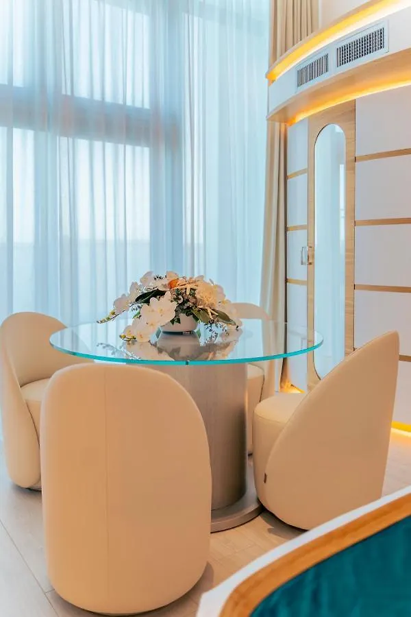 New Bussola Hotel Quartu Sant'Elena 0*,  Italien